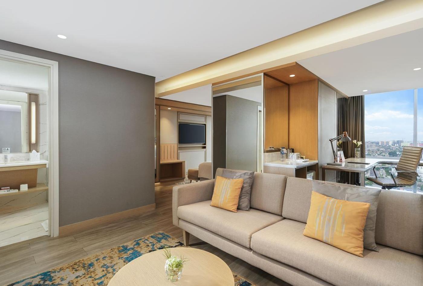 होटल Swiss-belhotel Surakarta (Solo)